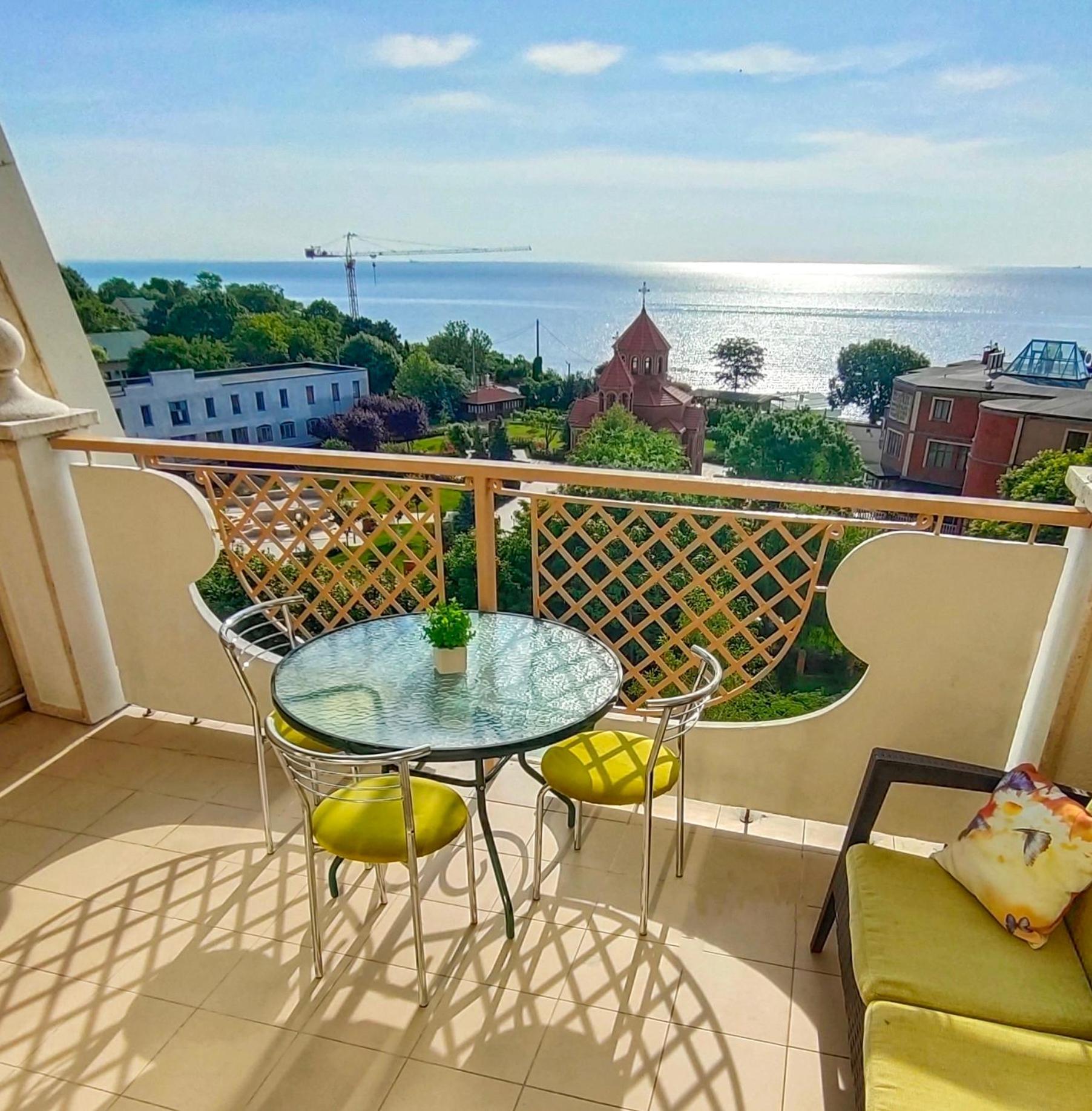 Apartment In Arcadia Palace With Sea View! โอเดสซา ภายนอก รูปภาพ