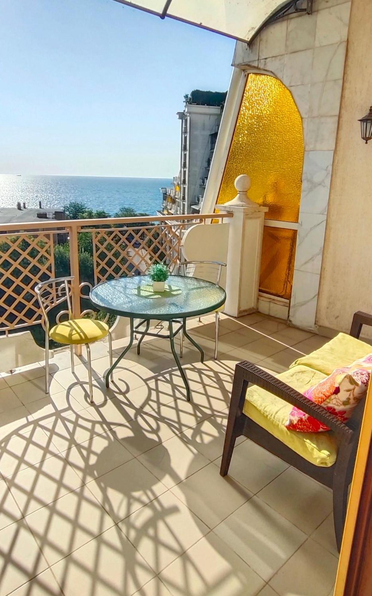 Apartment In Arcadia Palace With Sea View! โอเดสซา ภายนอก รูปภาพ